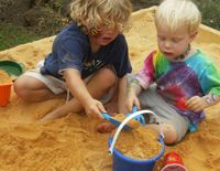 Какую угрозу таят детские песочницы, или 5 мифов о глистах 
